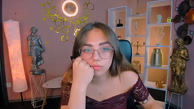 kiki swan online show from July 2, 5:57 am