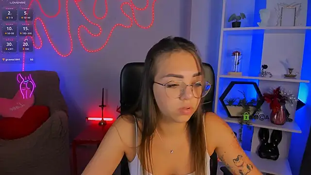kiki swan online show from July 19, 11:03 am
