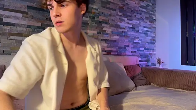 Snapshot of Aurora_5 chatting on November 25, 7:25 pm Aurora 5 online show from November 25, 7:25 pm