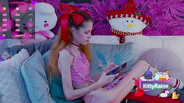 KittyRaine online show from December 19, 1:07 pm