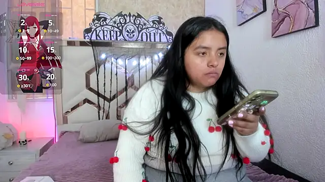 EmilyBrownn  online show from October 28, 7:05 pm