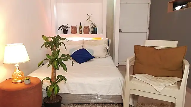 juanes puthee online show from November 10, 12:48 pm