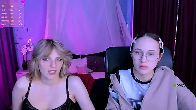 mona cloud online show from April 15, 6:59 pm