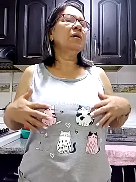 victoria wayne online show from October 18, 10:16 am