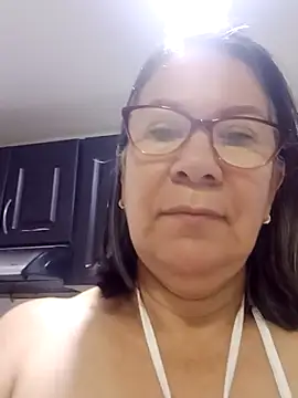 victoria wayne online show from October 19, 9:21 am