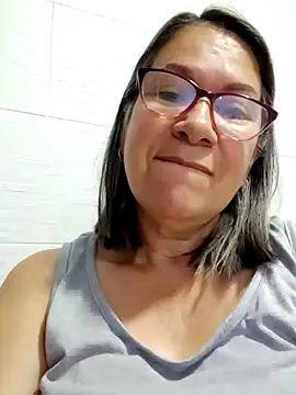 victoria wayne online show from November 28, 9:12 am