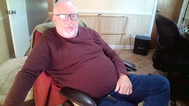 superbearboss online show from November 1, 8:11 pm