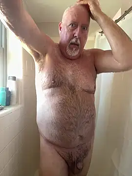 Snapshot of superbearboss chatting on February 22, 8:07 pm superbearboss online show from February 22, 8:07 pm