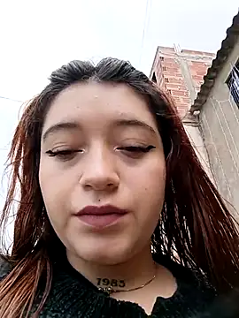 Karina Leon online show from December 5, 5:31 pm