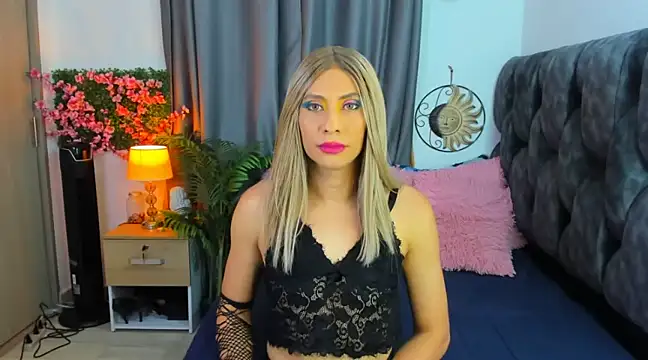 davinaclaire online show from March 5, 12:59 am