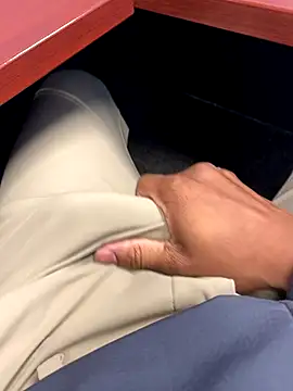 sochillrandom3 online show from November 10, 4:28 pm