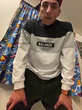 Feendy17 online show from April 2, 10:13 am