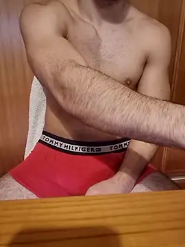 Snapshot of LucianDraven chatting on March 8, 4:28 pm LucianDraven online show from March 8, 4:28 pm