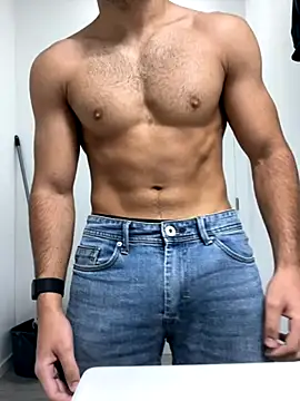 Snapshot of LucianDraven chatting on September 26, 11:03 am LucianDraven online show from September 26, 11:03 am