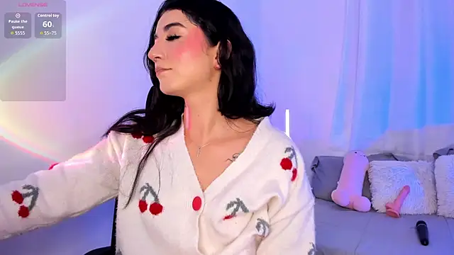 Snapshot of Hi_Soyfer chatting on December 21, 1:18 pm Hi Soyfer online show from December 21, 1:18 pm