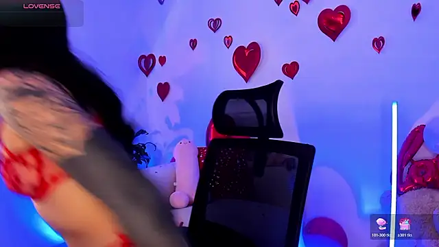 Snapshot of Hi_Soyfer chatting on February 13, 6:59 pm Hi Soyfer online show from February 13, 6:59 pm