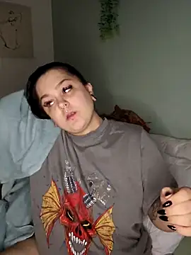 Saucy-Serenity online show from March 22, 8:01 pm