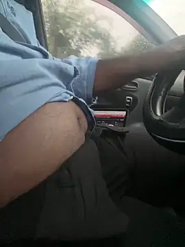 dam-her-boy online show from April 2, 11:30 am