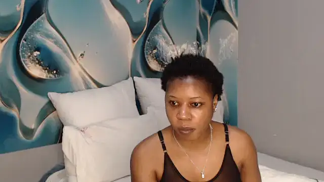 Snapshot of MystiqueTeee chatting on October 9, 2:26 pm MystiqueTeee online show from October 9, 2:26 pm
