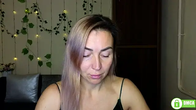 Kiss julli88I online show from November 21, 6:28 pm