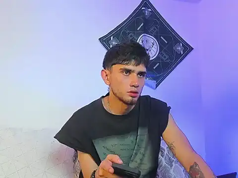 samevansx  online show from February 11, 6:02 pm