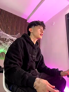 troy rouge online show from October 27, 6:56 pm