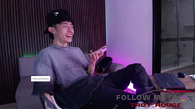 troy rouge online show from November 3, 7:26 pm