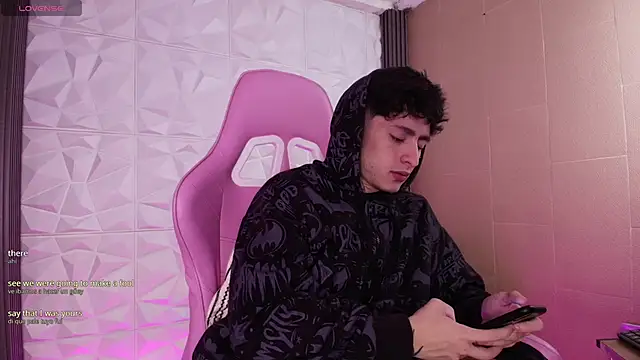 troy rouge online show from January 12, 11:26 am