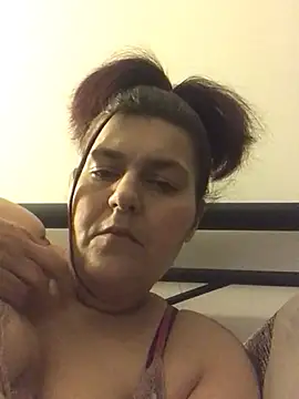 Curvy-Essex-Milf online show from March 9, 11:25 pm