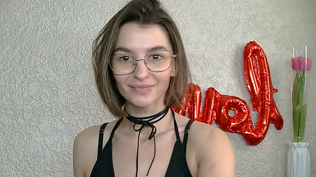 luna Gharming online show from March 8, 12:20 pm