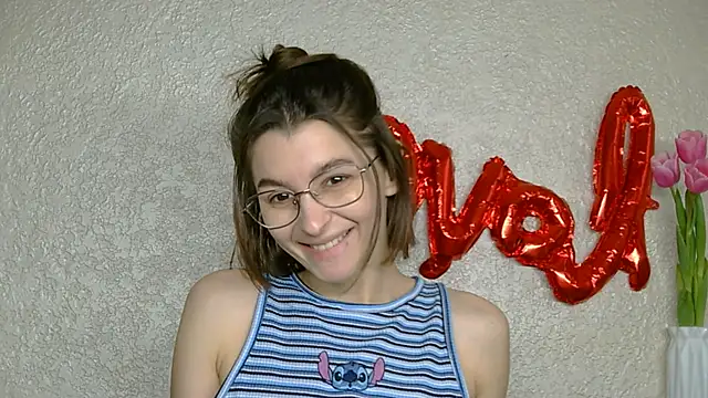 luna Gharming online show from March 9, 8:51 am