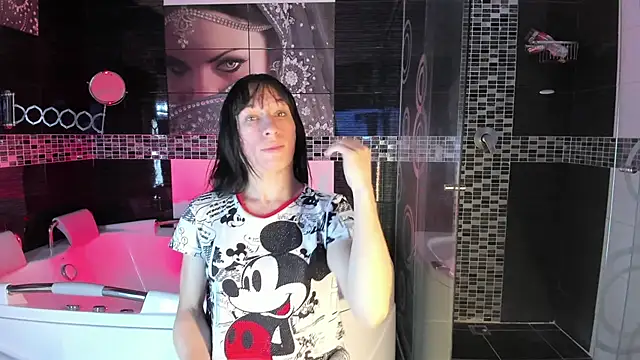 Small Hot19 online show from October 15, 11:10 am