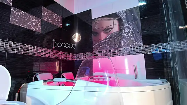 Small Hot19 online show from October 29, 10:17 am