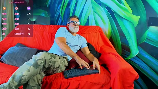 LukeCrews online show from September 29, 7:19 pm