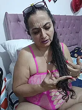 AlessandraLeroy online show from March 5, 3:24 am