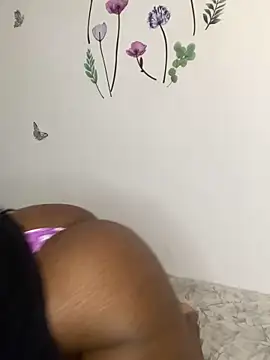 Nahomy gree online show from October 10, 6:01 am