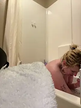 KITTYBOOBOOFUXX online show from March 13, 2:18 am