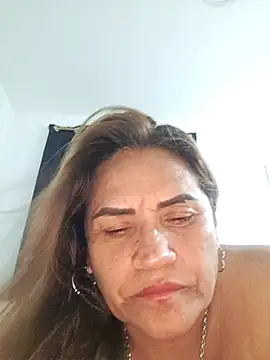 Snapshot of Milena_Foox chatting on April 4, 6:11 am Milena Foox online show from April 4, 6:11 am