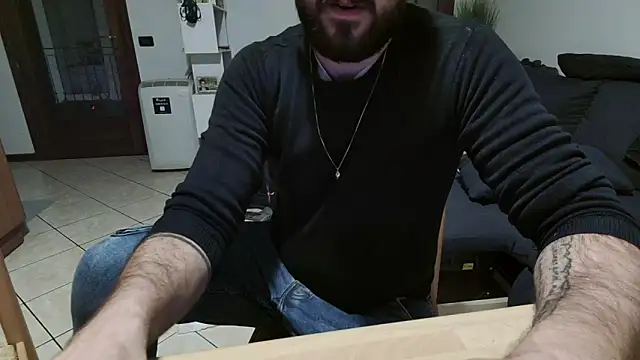 maialinofriuli online show from October 1, 10:38 pm