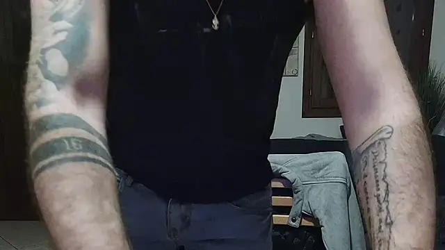 maialinofriuli online show from November 4, 11:26 pm