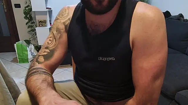 maialinofriuli online show from November 20, 4:51 pm