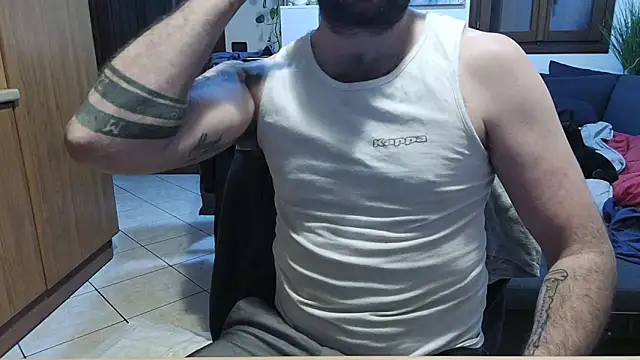 maialinofriuli online show from April 27, 11:14 pm