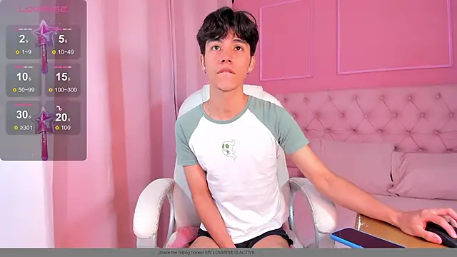 SHADY STONE online show from March 14, 11:00 pm