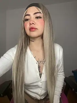 Snapshot of Mia_cullen_ chatting on October 11, 1:38 am Mia cullen online show from October 11, 1:38 am