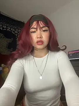 Snapshot of Mia_cullen_ chatting on October 18, 4:48 am Mia cullen online show from October 18, 4:48 am