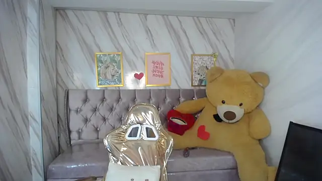 Snapshot of _wendy_b chatting on March 12, 7:49 pm wendy b online show from March 12, 7:49 pm
