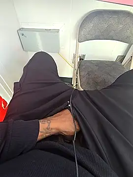 Snapshot of Gotabodiee chatting on November 27, 1:46 pm Gotabodiee online show from November 27, 1:46 pm