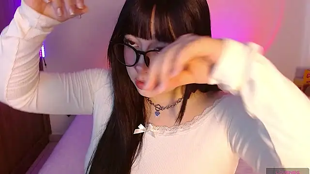 Oliviargf online show from March 24, 12:21 pm