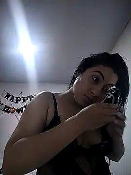 esmeralda jadees online show from October 30, 8:53 pm