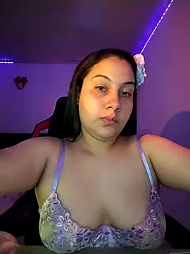 Snapshot of esmeralda_jadees chatting on February 27, 9:37 pm esmeralda jadees online show from February 27, 9:37 pm